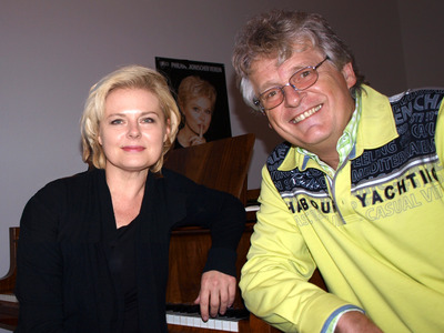 Ildikó Raimondi und Gerhard Blaboll beim Radiointerview